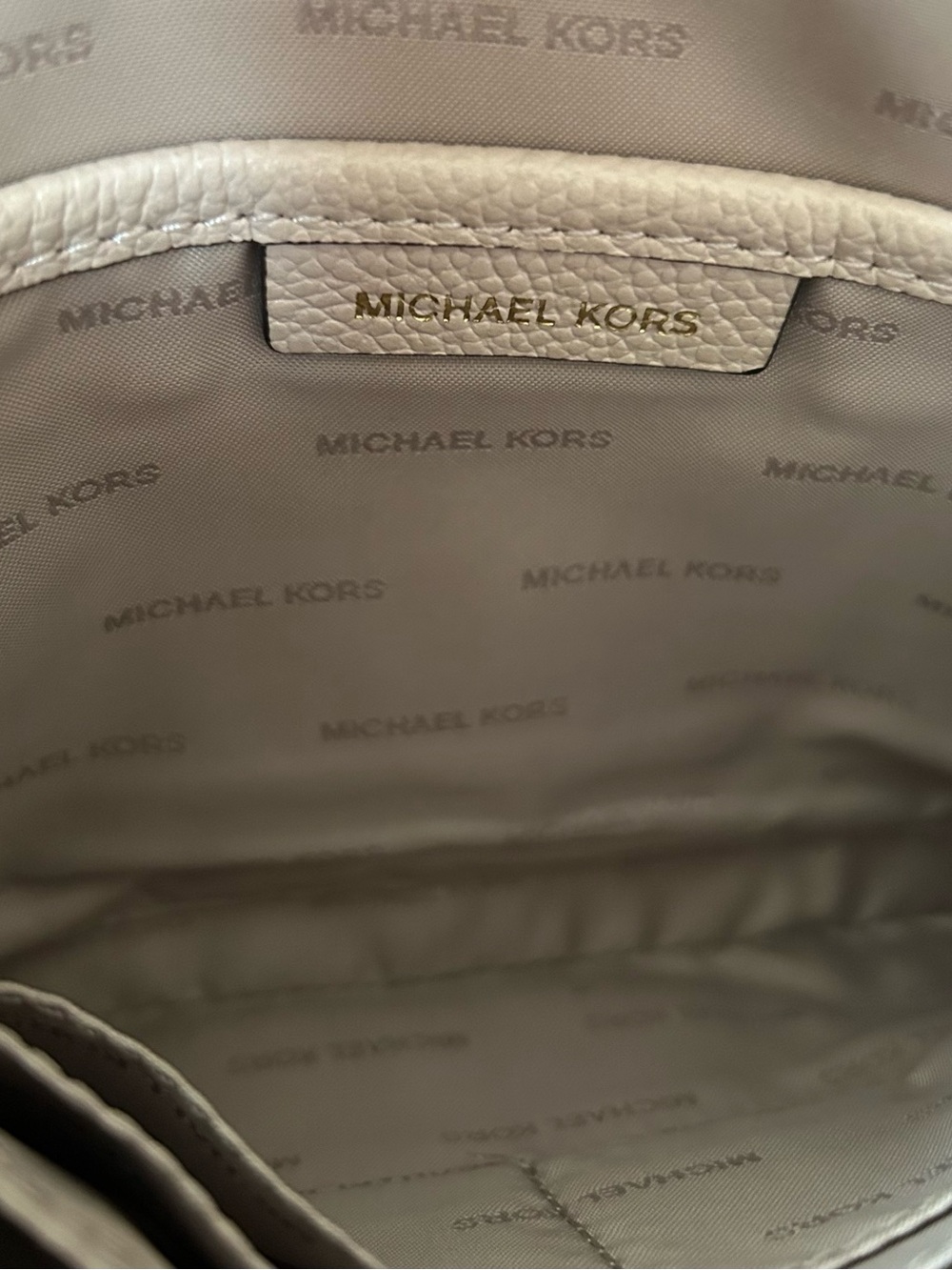Michael Kors | Large Wristlet - Picture 6 of 11
